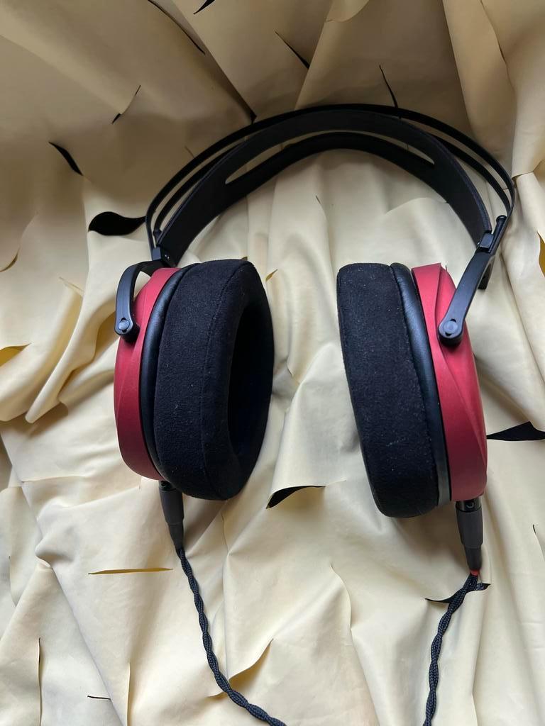 Altiat Cal.1h Koptelefoon + iFi Hip DAC2, Audio, Tv en Foto, Ophalen of Verzenden, Zo goed als nieuw, Over oor (circumaural), Overige merken