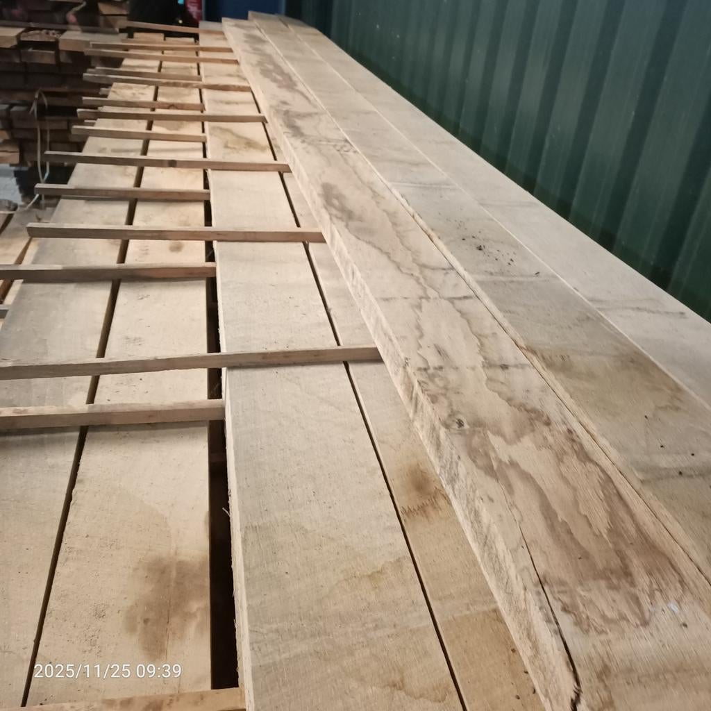 Mooie kwaliteit eiken latten en balken - 16 m3 moet weg, Ophalen, Eiken, Nieuw, Plank