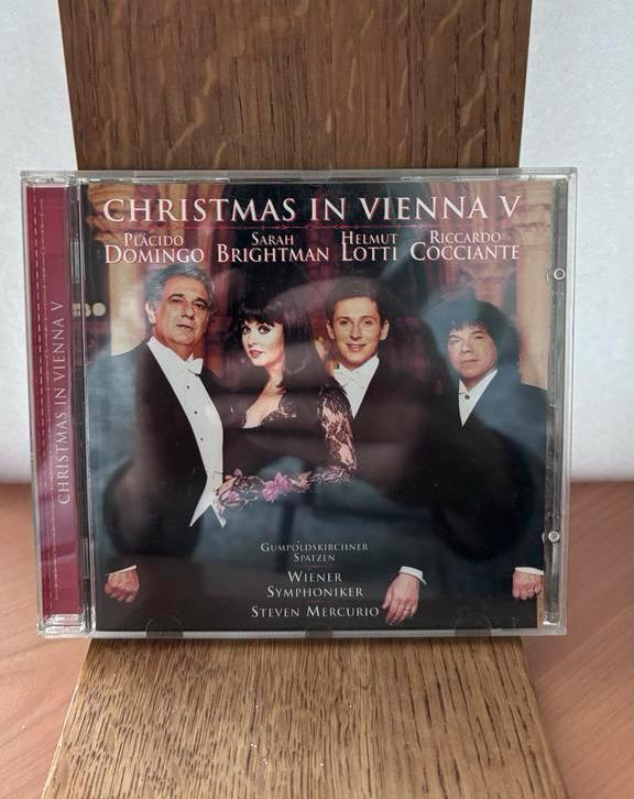 Christmas in Vienna V - CD, Cd's en Dvd's, Cd's | Kerst en Sinterklaas, Ophalen of Verzenden, Zo goed als nieuw, Kerst, Boxset