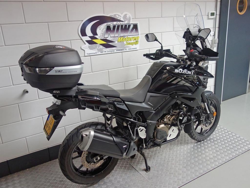 SUZUKI V-STROM 1050 (bj 2021), Motorrijbewijs A, Bedrijf, Onbekend, Meer dan 35 kW