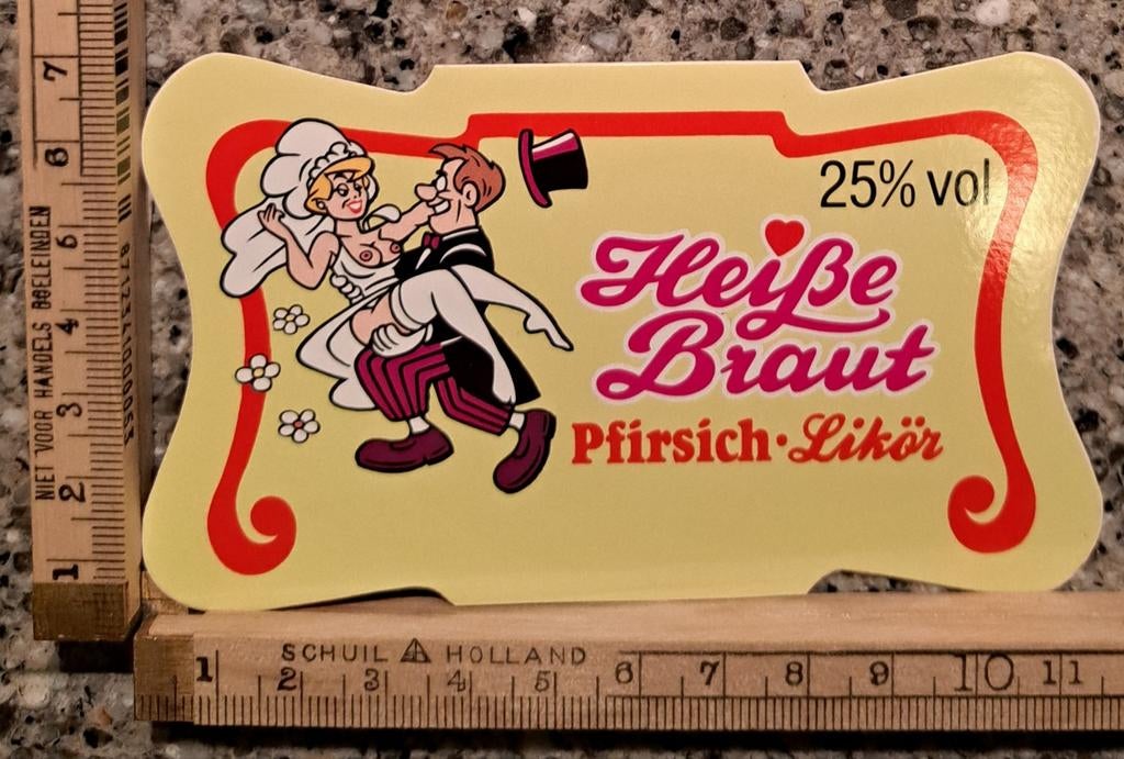 Vintage Duitse sticker Heiße Braut perzik likeur humor, Verzamelen, Ophalen of Verzenden, Zo goed als nieuw