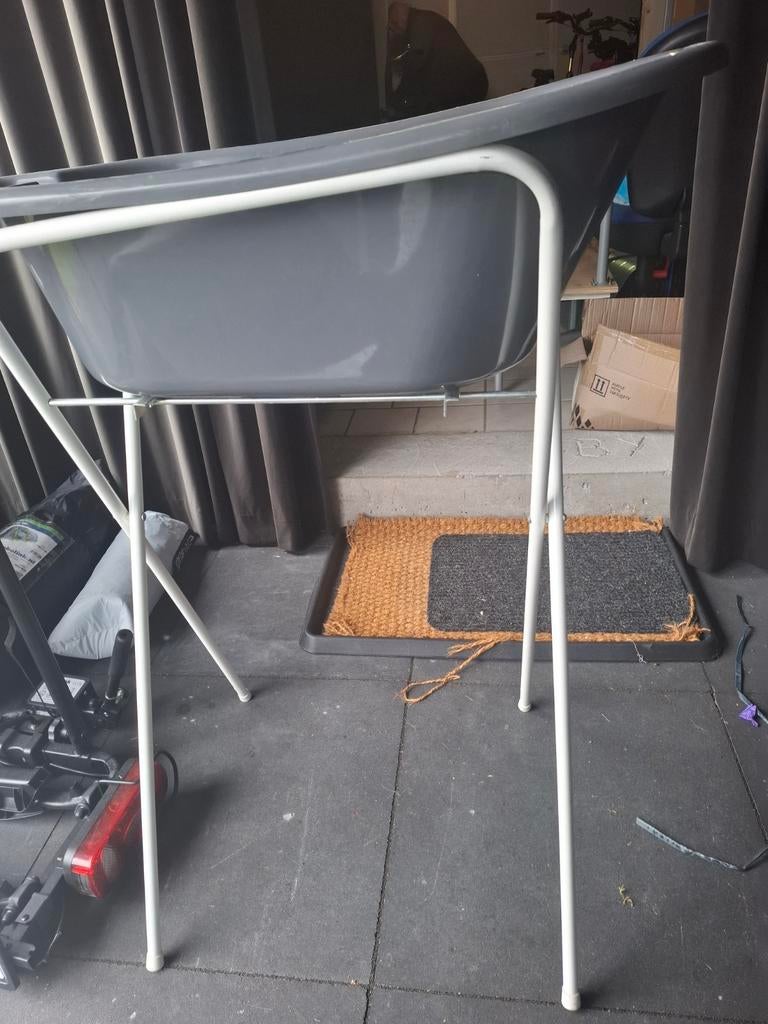 Baby badje met staander, Ophalen, Gebruikt, Badje