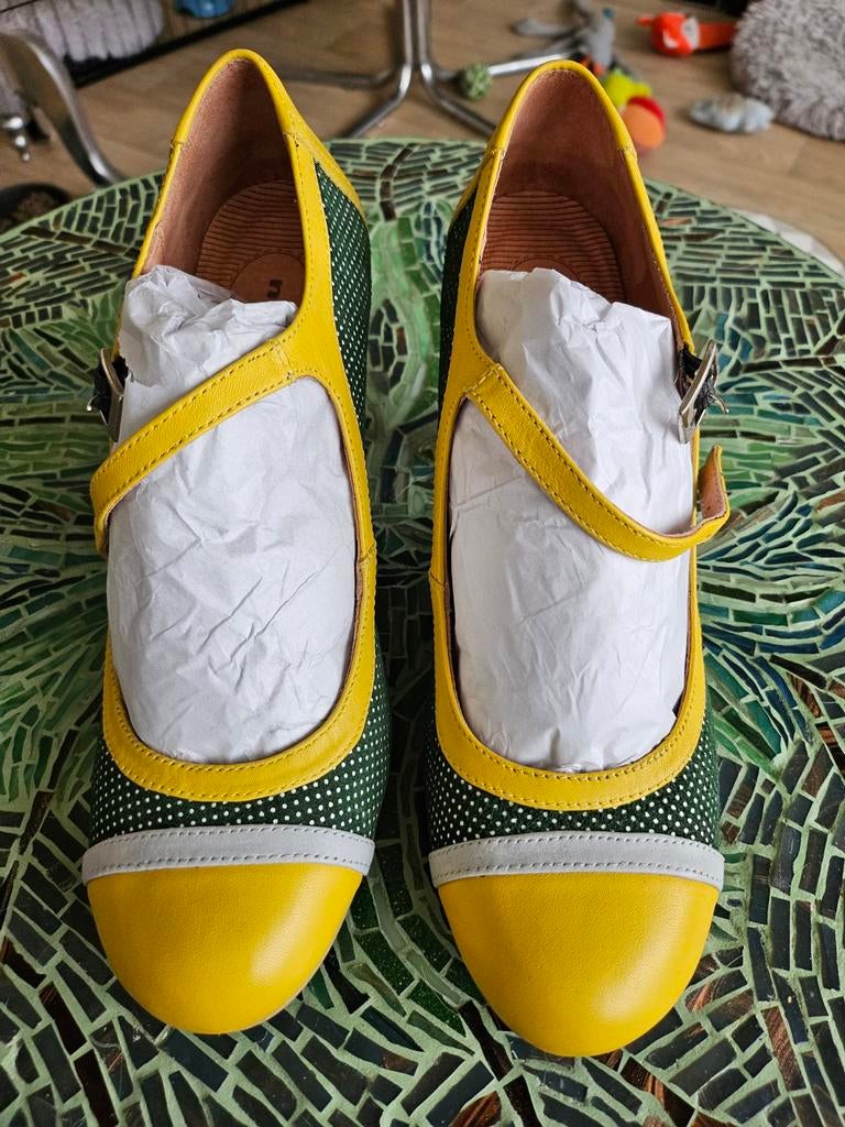 Nieuwe Nemonic leren pumps maat 39, Geel, Nieuw, Ophalen of Verzenden, Pumps