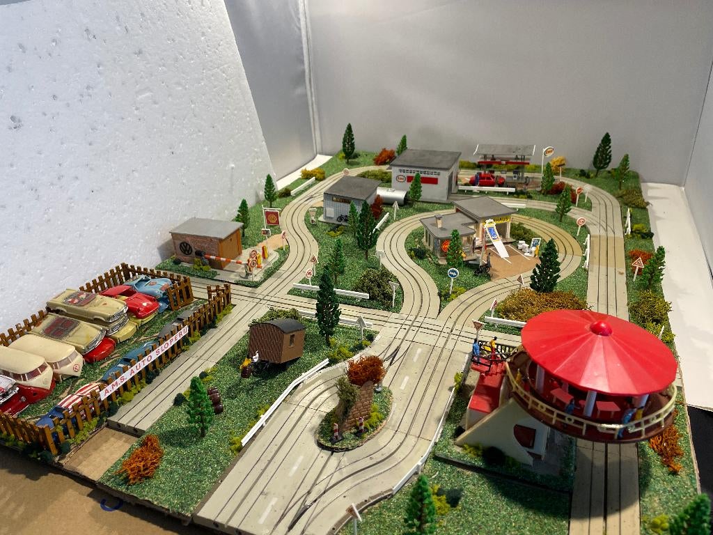 DIORAMA FALLER AMS Tankstation/Autowasplaats, Supermarkt enz, Hobby en Vrije tijd, Modeltreinen | H0, Overige merken, Gebruikt