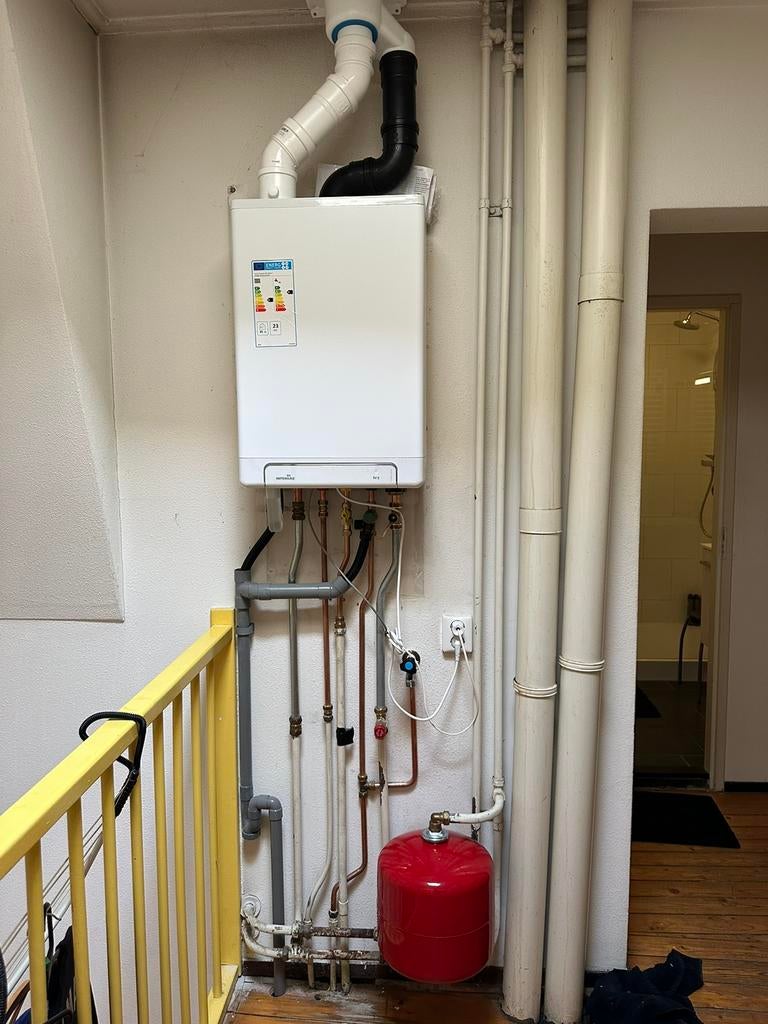Spoed loodgieter   ic livebouw.İNSTAGRAM: ( ICLivebouww ), Diensten en Vakmensen, Loodgieters en Installateurs, Installatie, Reparatie
