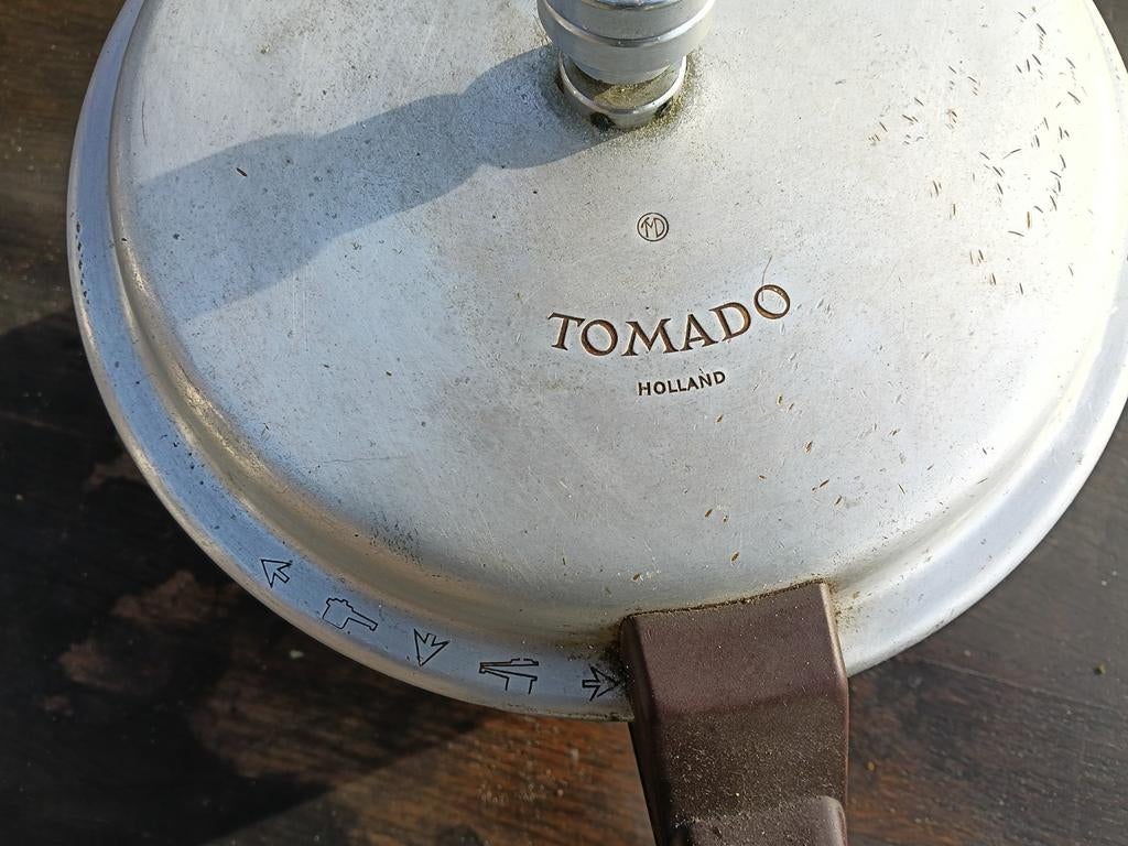 Tomado Snelkookpan - Vintage Hollandse Kwaliteit, Kookpan of Snelkookpan, Gebruikt, Keramische plaat, Aluminium