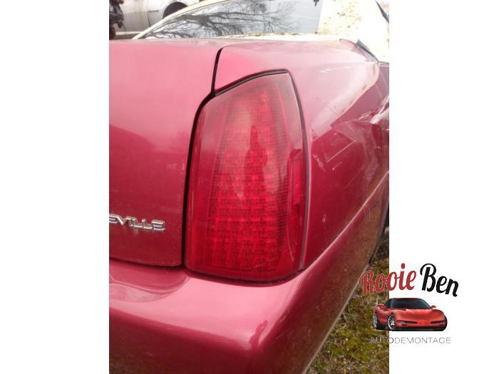 Achterlicht rechts van een Cadillac De Ville, Cadillac, Gebruikt, -, -