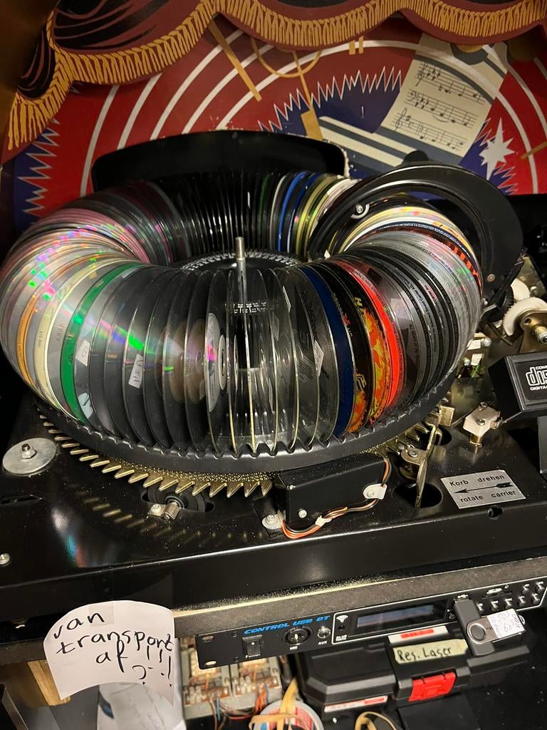 Jukebox Wurlitzer OMT cd afdekkap.Ook OMT verkoop, reparatie