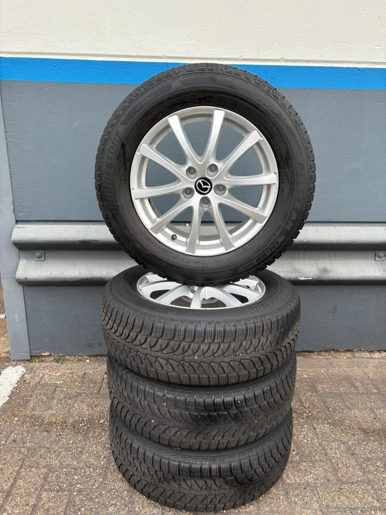 Winterbanden Mazda CX-5 winterbanden 225/65R17 incl. velgen, Gebruikt, Banden en Velgen, 17 inch, Personenwagen