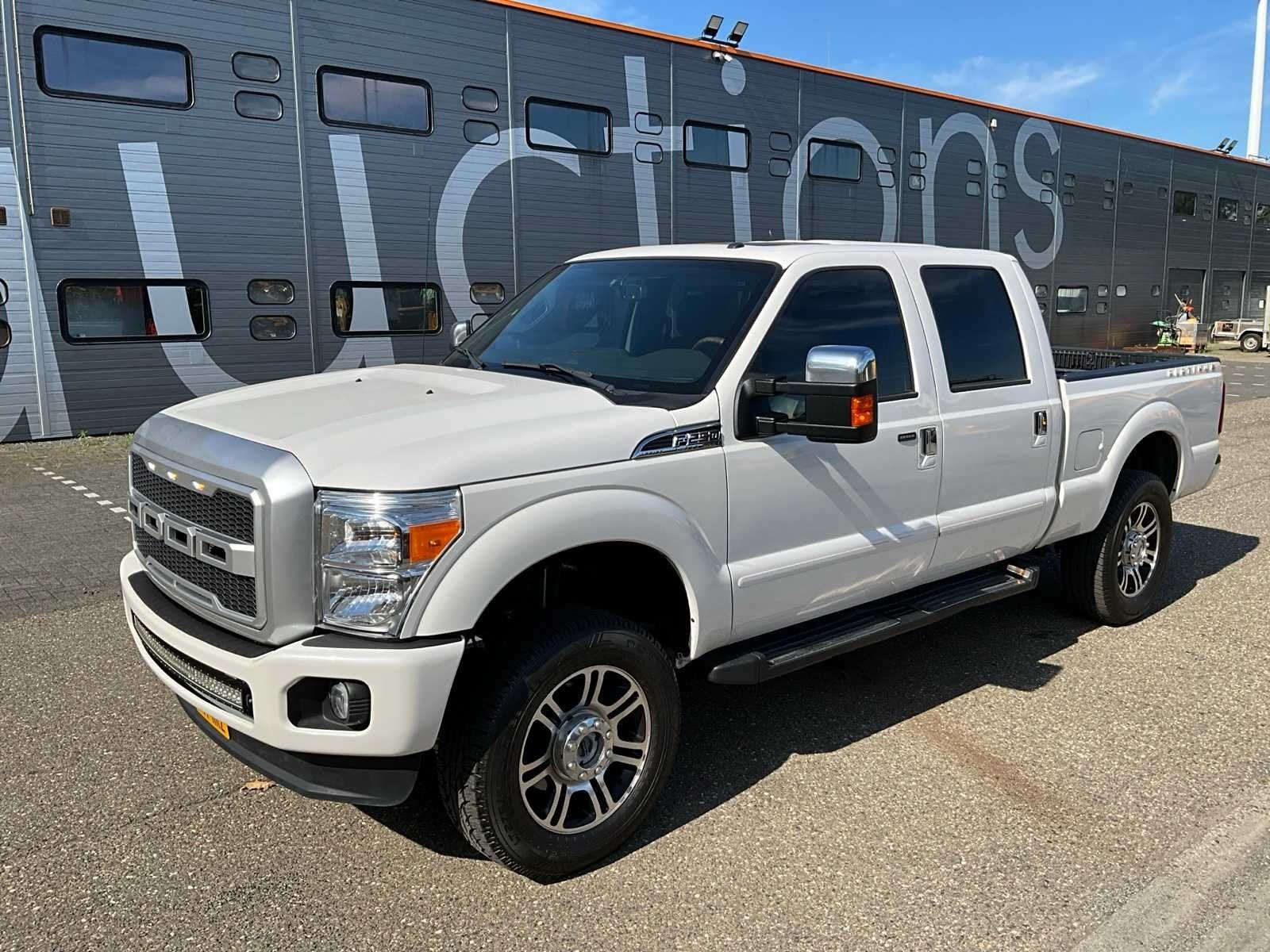 2015 Ford F250 Super Duty Platinum V8 6.2l Lariat Van V-77-H, Auto's, Automaat, Gebruikt, Euro 6, F-250