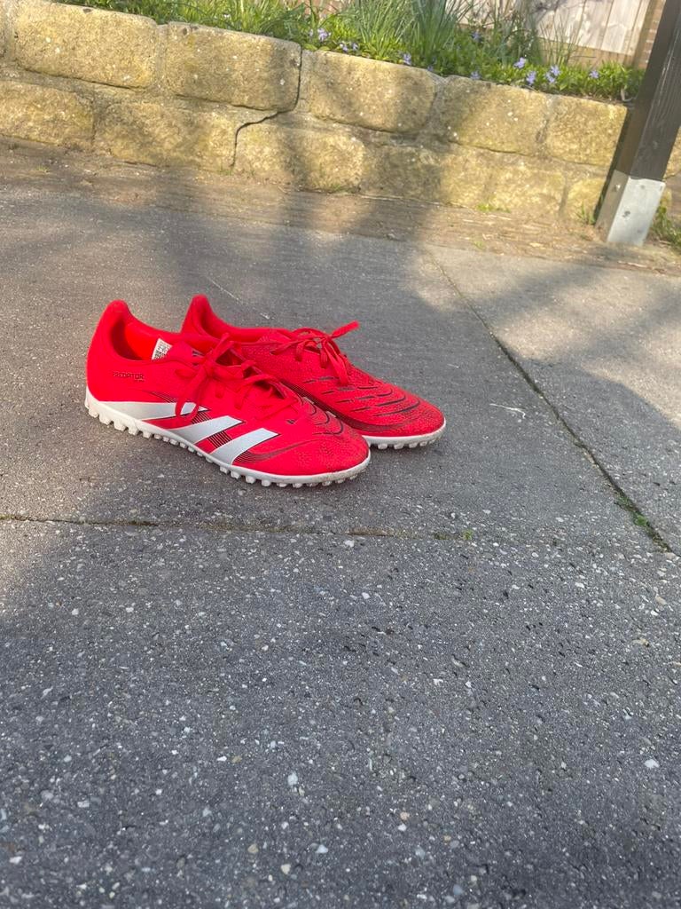 Voetbal schoenen, Ophalen of Verzenden, Zo goed als nieuw, Schoenen