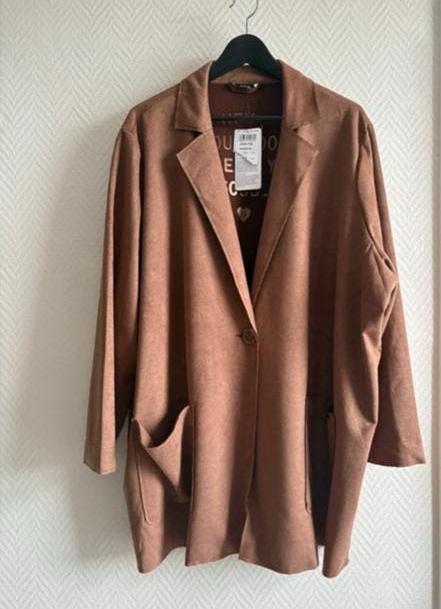 Frapp. Maat 54., Kleding | Dames, Grote Maten, Ophalen of Verzenden, Nieuw, Bruin, Jas of Mantel