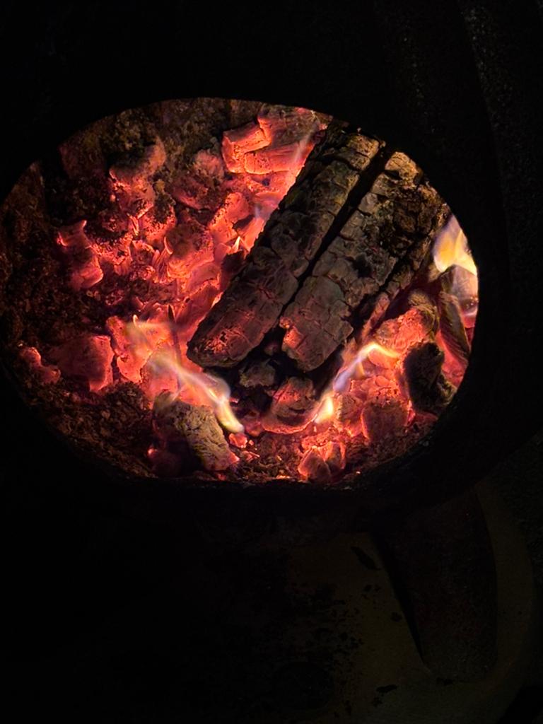 Frisse zomersedag: Gietijzeren terraskachel geeft warmte!, Ophalen, Gebruikt