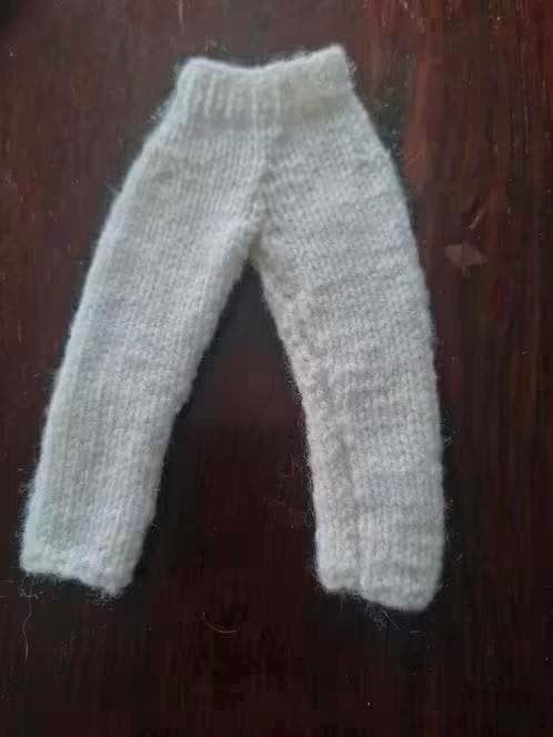 Handgebreide witte broek voor Barbiepop, Verzamelen, Ophalen of Verzenden, Zo goed als nieuw
