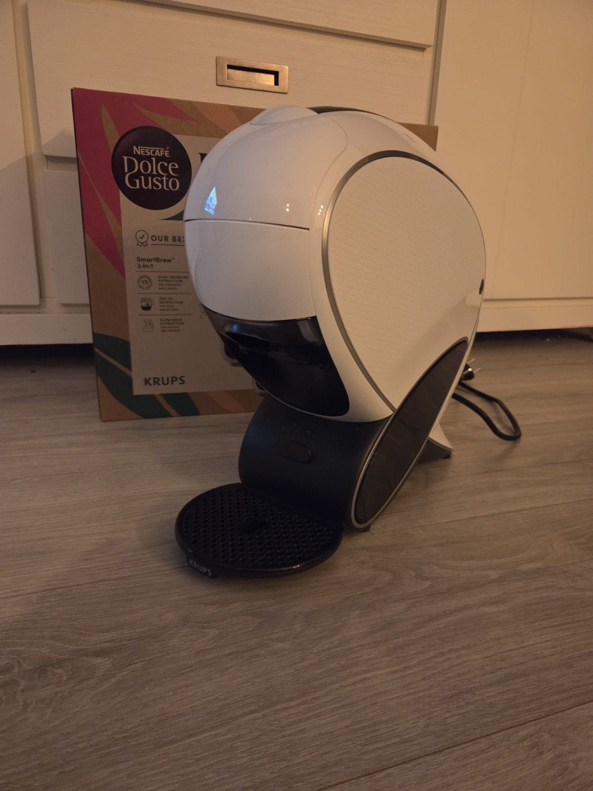 Dolce Gusto Neo Latte - Zo goed als nieuw, compleet, Witgoed en Apparatuur, Koffiezetapparaten, Ophalen, Zo goed als nieuw, Koffiemachine