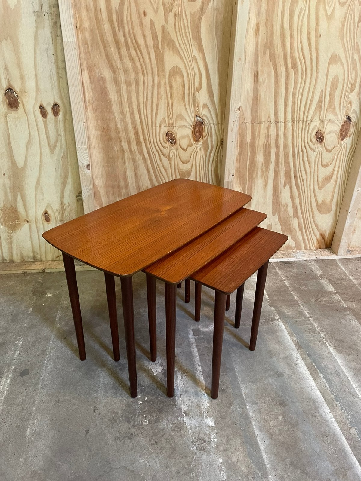 Vintage design mimiset bijzettafeltjes deens retro, Ophalen