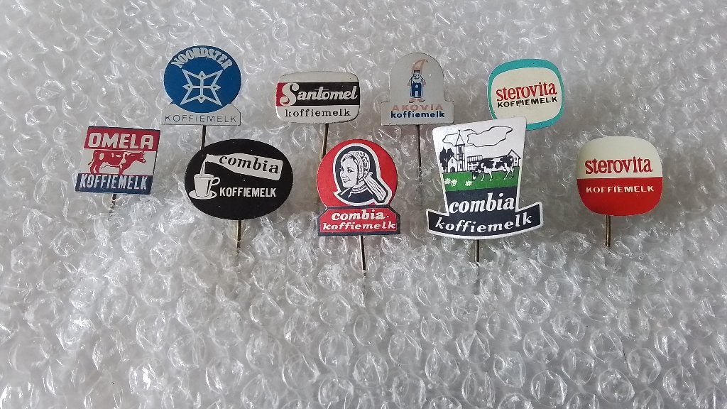 9 verschillende speldjes koffiemelk, Verzamelen, Ophalen of Verzenden, Zo goed als nieuw, Overige onderwerpen