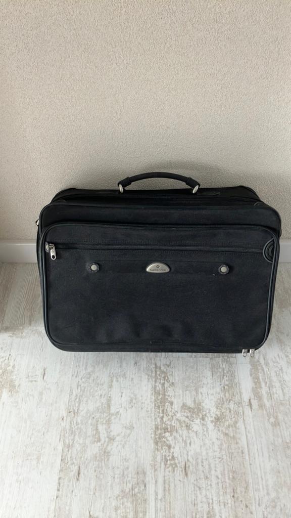 Zwarte stoffen Samsonite Koffer, Ophalen, 40 tot 60 cm, 30 cm of meer, Gebruikt