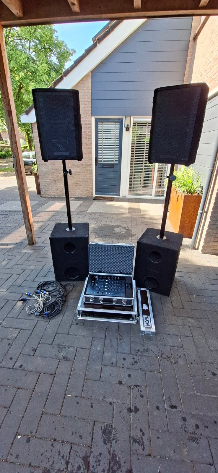 Complete DJ-set met DAP Audio mixer en Syrincs speakers, Muziek en Instrumenten, Ophalen of Verzenden, Gebruikt
