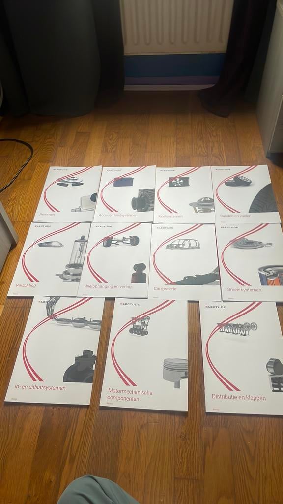 Electude basics mobiliteitstechniek- complete set 11 boeken, Electude Development, Ophalen of Verzenden, Zo goed als nieuw, Nederlands