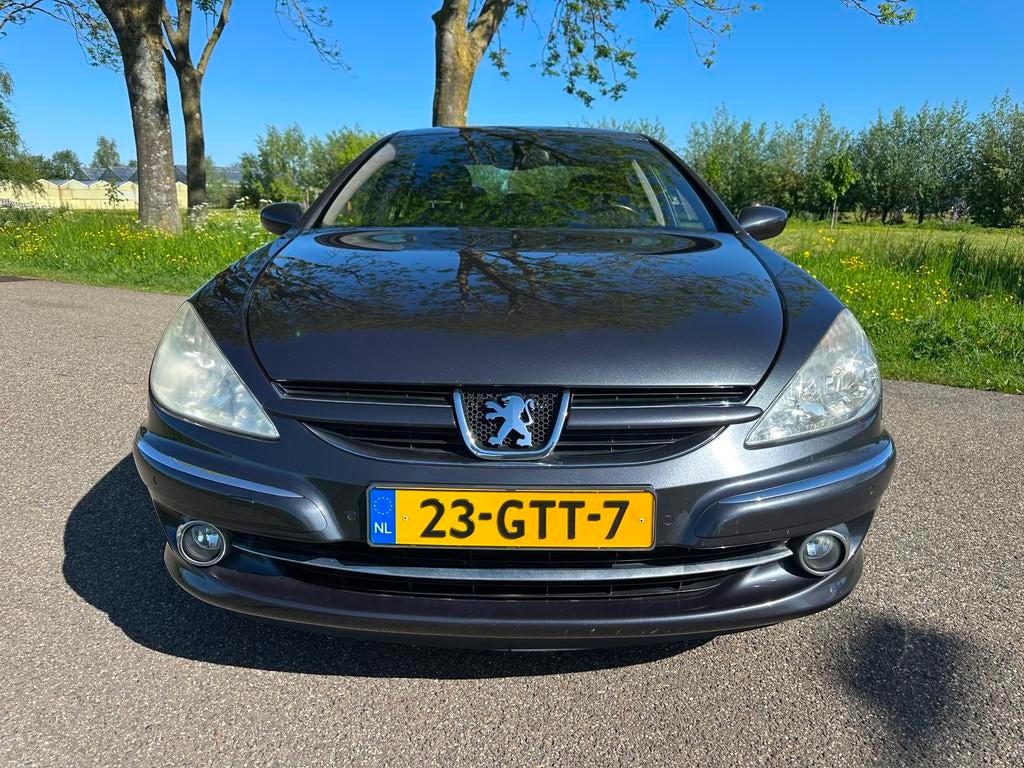 Peugeot 607 2.0 HDiF Pack dealer onderhouden|unieke km|nap, Auto's, Peugeot, Voorwielaandrijving, 136 pk, Gebruikt, Zwart