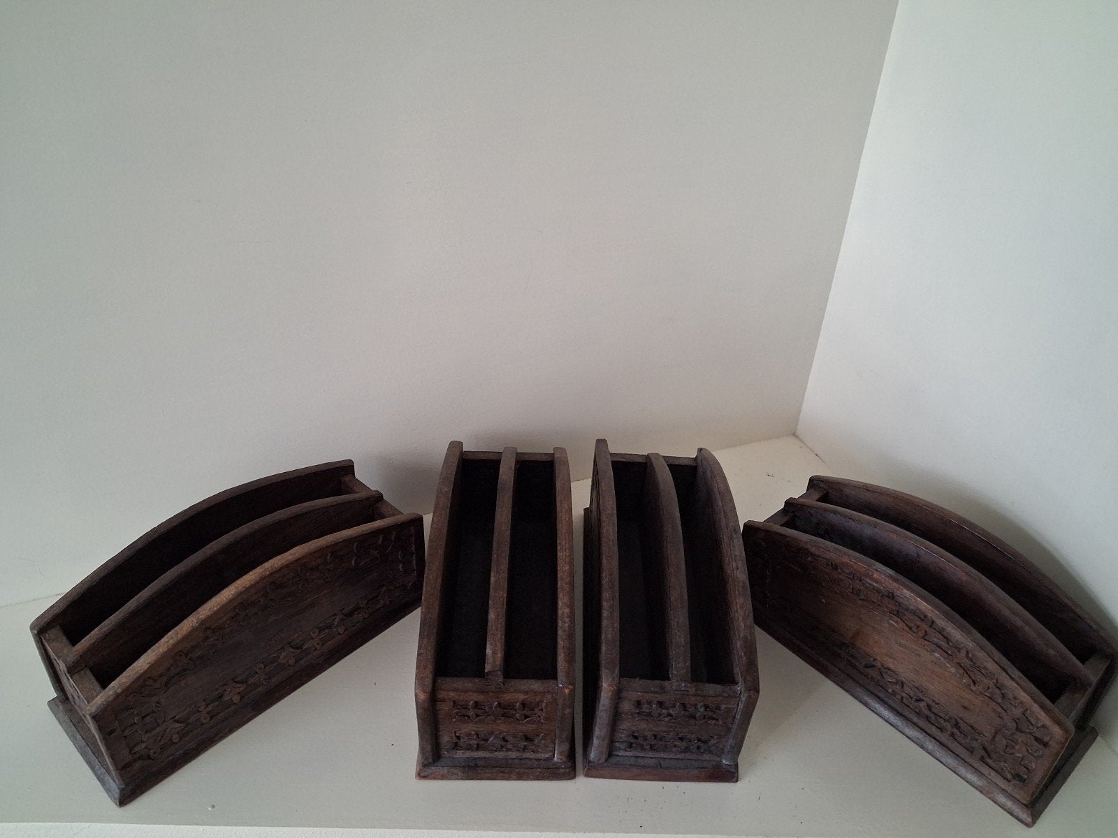 Set van 4 Handgesneden Houten Brievenhouders / Servethouders, Ophalen of Verzenden