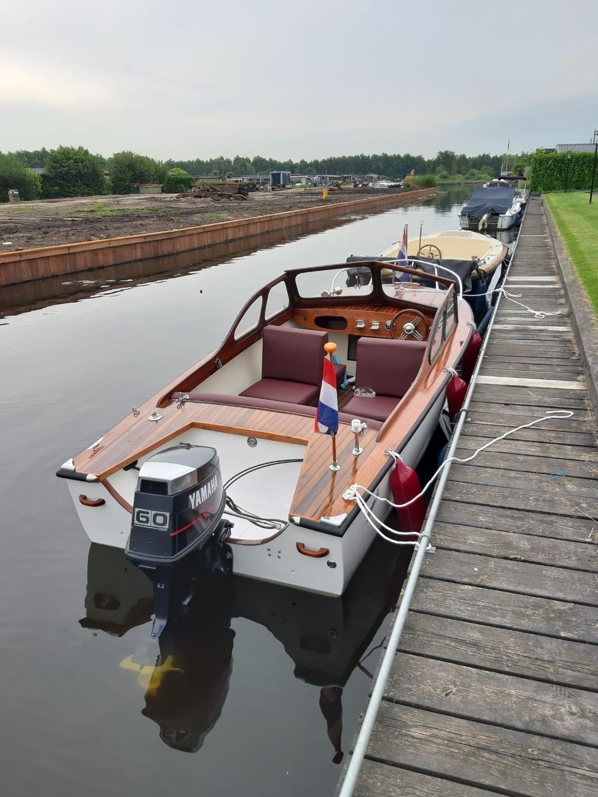 Polyester Toerboot met 9.9 PK 4-takt motor, Ophalen of Verzenden, Polyester, Buitenboordmotor