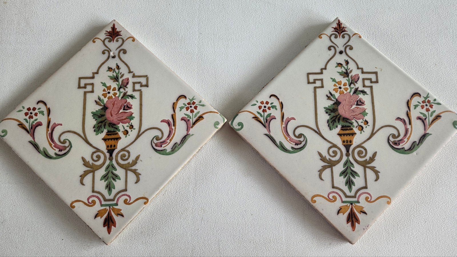 Set van 2 Antieke Spaanse tegels uit Sevilla, Antiek en Kunst, Verzenden