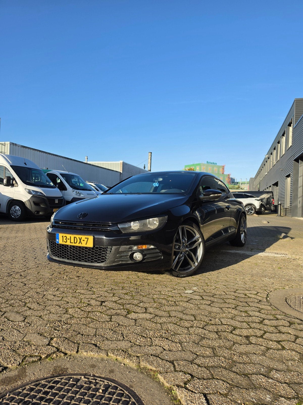 Volkswagen Scirocco 2.0 TSI 147KW 2009 Zwart, Auto's, 4 cilinders, 1984 cc, 4 stoelen, Alcantara
