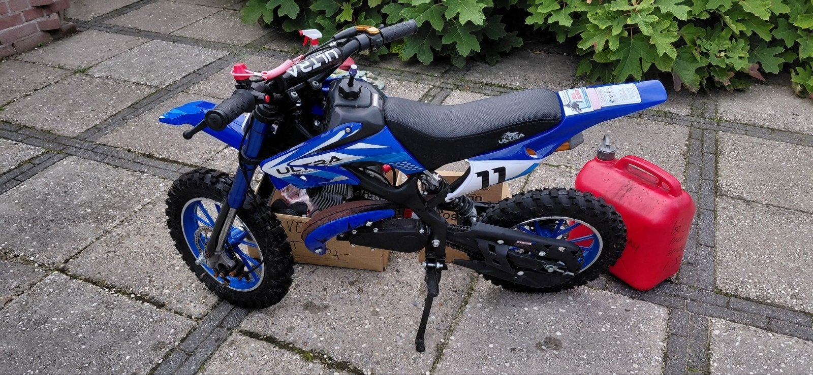 🏍🏍🏍🏍🏍🏍Valentino 

pitbike Ultra Motocross ILX 49cc 2-t, Fietsen en Brommers, Minibikes, Midibikes en Pitbikes, Ophalen, Pitbike ultra