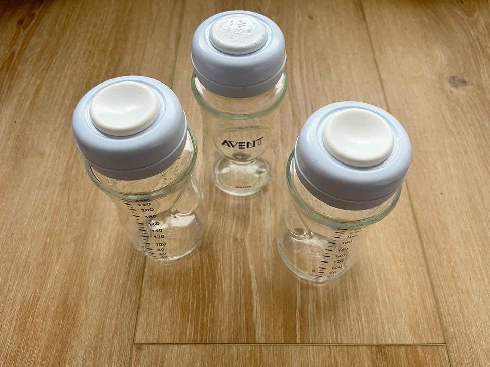 3 Avent glazen flessen tot 240 ml, Ophalen, Gebruikt