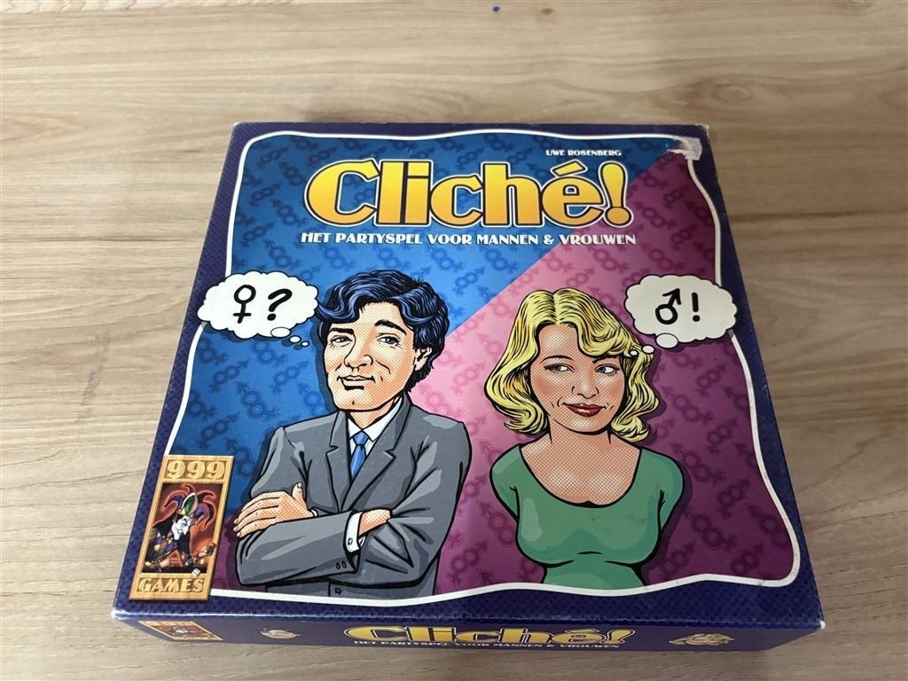 cliche - 999 games - s4258, Verzenden, Zo goed als nieuw