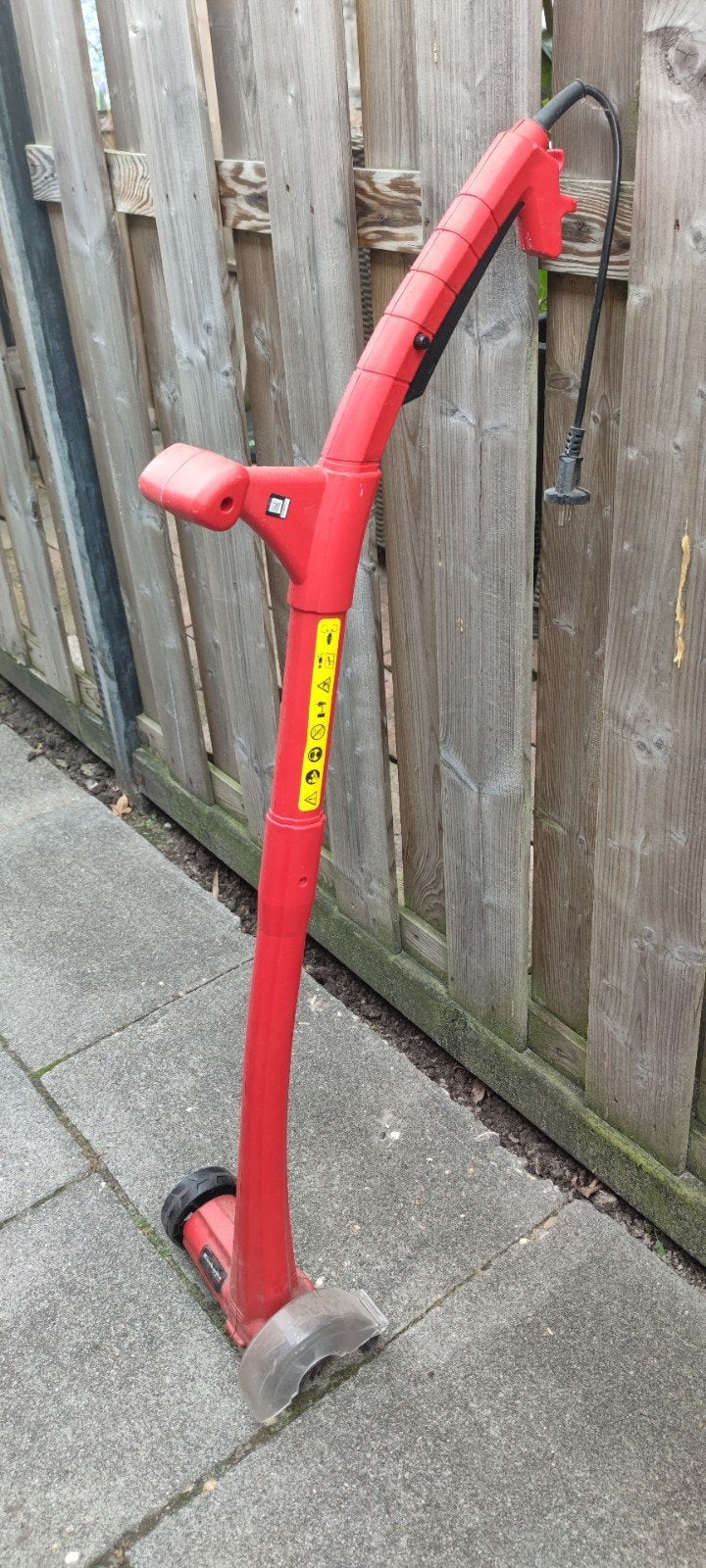 Elektrische grastrimmer met draadborstel, Ophalen, Gebruikt, Onbekend, Minder dan 10 cm