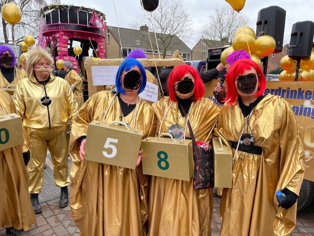 Gouden Loopgroep Kostuum - Carnaval/Themafeest, Carnaval, Maat 46/48 (XL) of groter, Ophalen of Verzenden, Kleding
