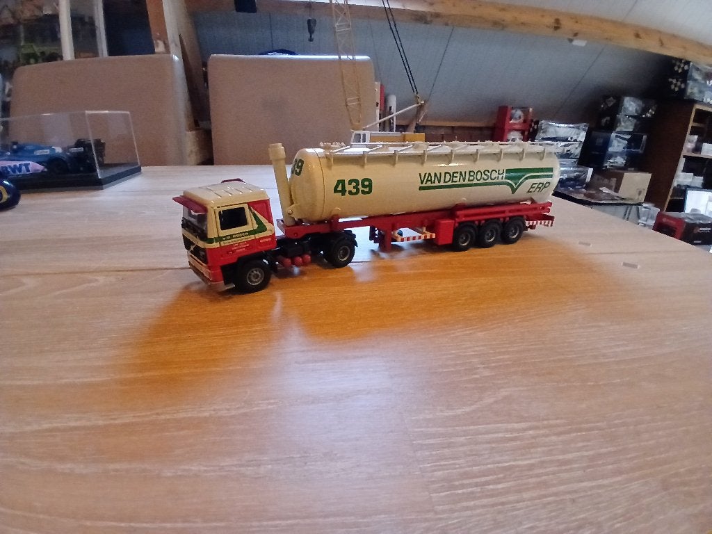 Tekno volvo van den bosch, Ophalen of Verzenden, Zo goed als nieuw, Bus of Vrachtwagen, Tekno