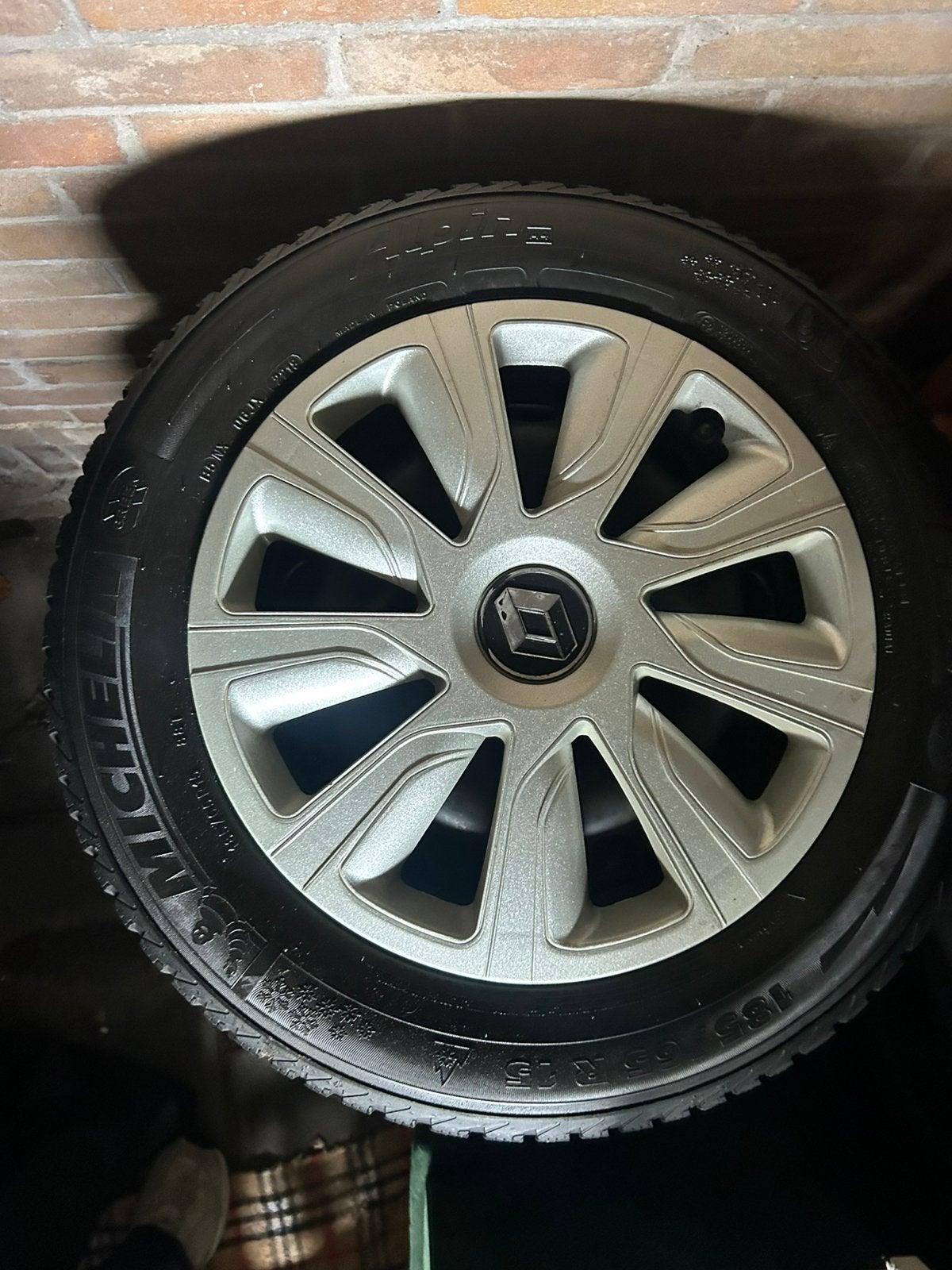 Winterbanden Michelin Alpin A4 - 185/65 R15 -, Auto-onderdelen, Ophalen, 15 inch, Banden en Velgen, Winterbanden