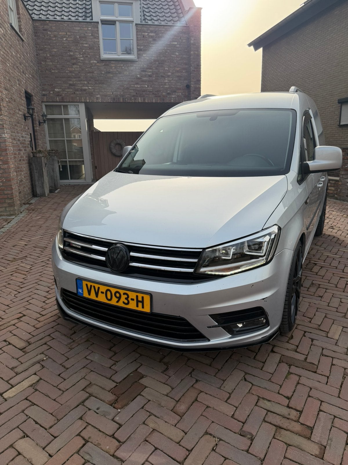 VW Caddy 2.0 TDI 150pk DSG euro 6 4Motion , xenon navi, Auto's, Bestelauto's, Automaat, Euro 6, 4 cilinders, Volkswagen