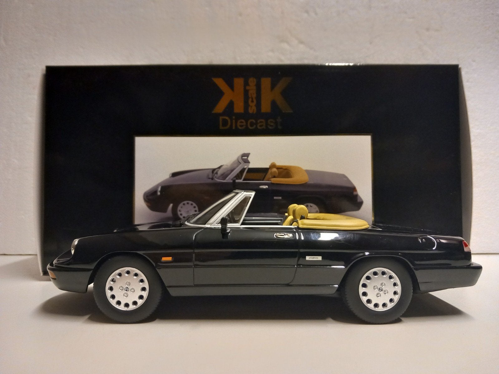 Alfa Romeo Spider Veloce 2000 zwart Limited KK 1:18 KRD, Ophalen of Verzenden, Zo goed als nieuw, Auto, Overige merken