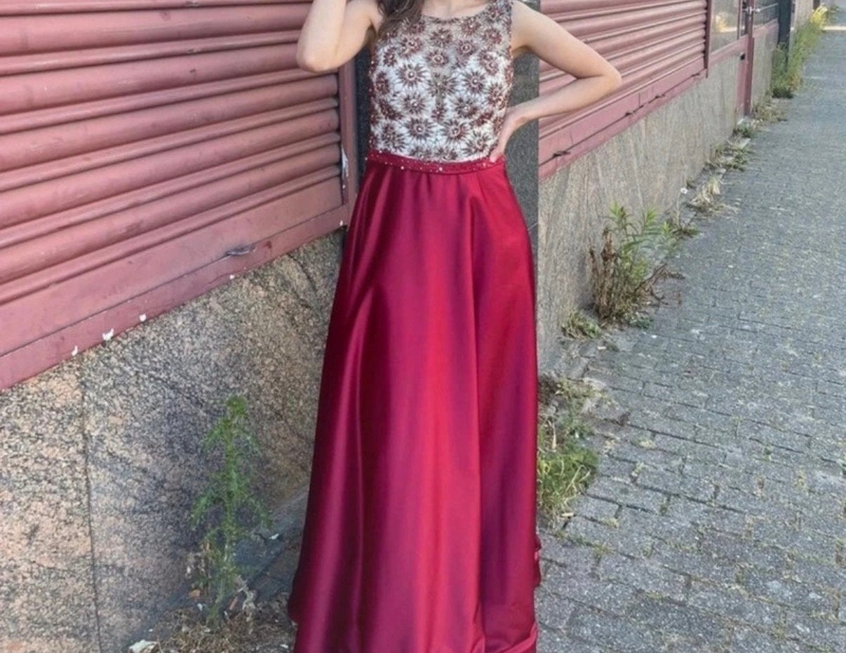 Rode Jurk met Sierlijke Top, Ophalen of Verzenden, Zo goed als nieuw, Maat 34 (XS) of kleiner, Rood
