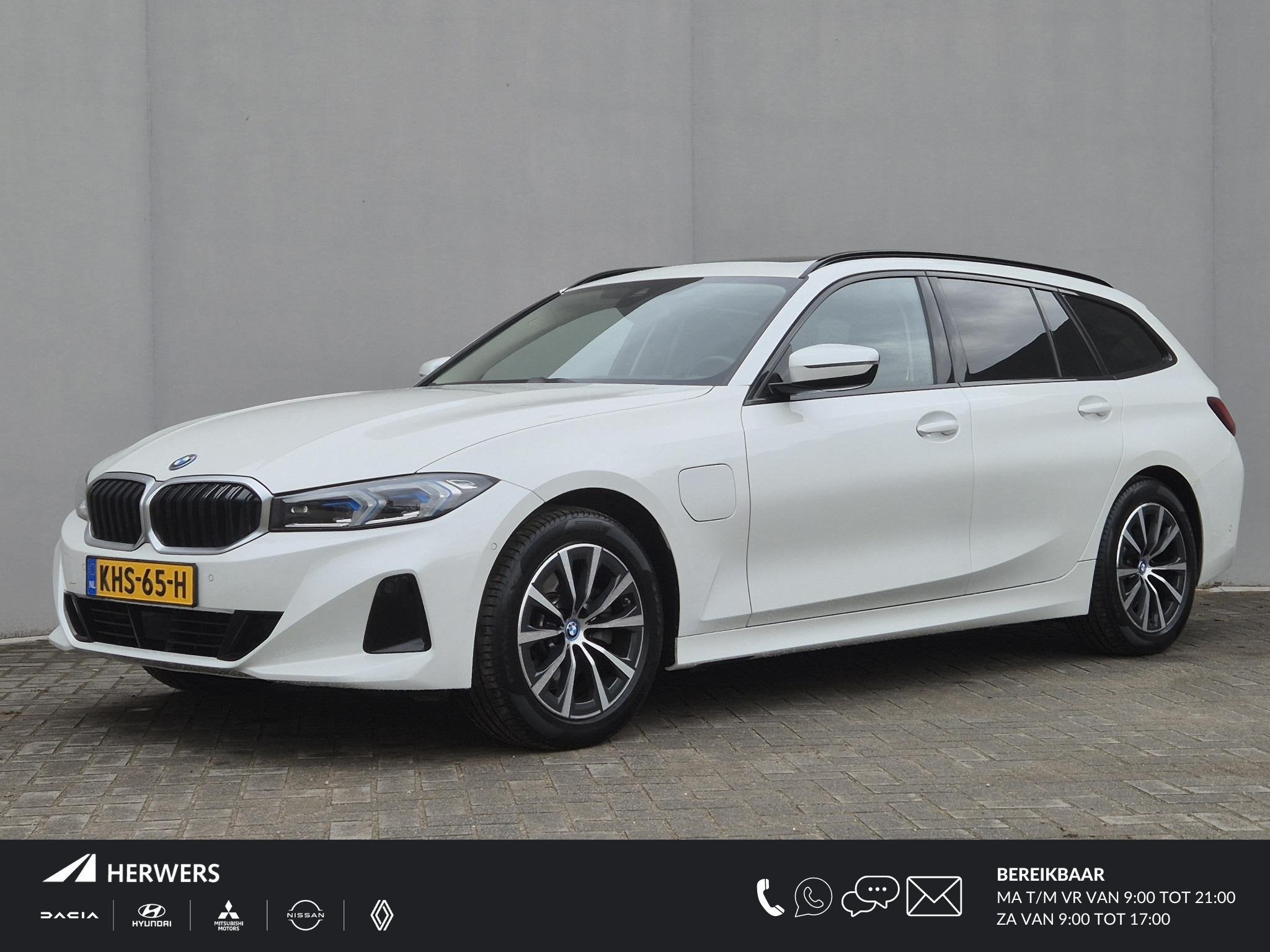 BMW 3-serie Touring 320e xDrive / Trekgewicht 1.500 kg / PHE, Auto's, BMW, 1998 cc, Stof, Gebruikt, 4 cilinders