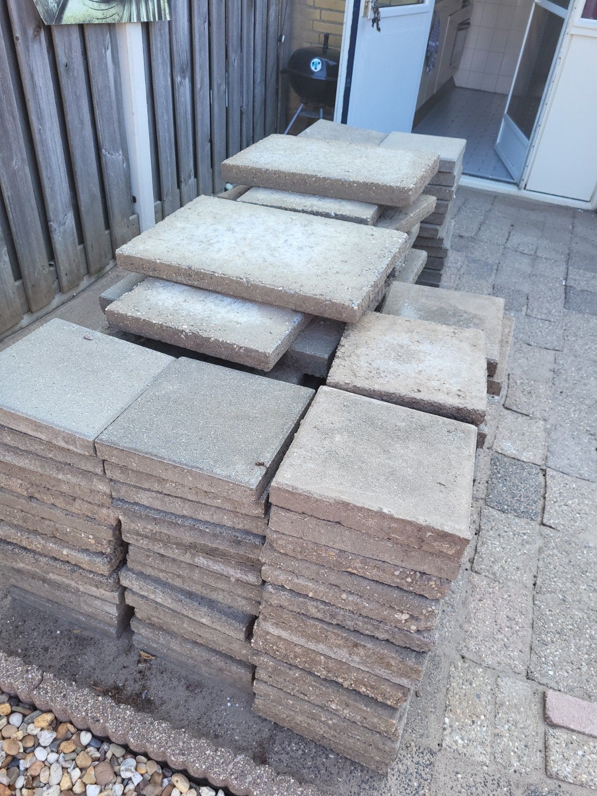 30x30 100 tegels, 26 40x60 tegels, Tuin en Terras, Tegels en Klinkers, Ophalen, Gebruikt, 10 m² of meer, Beton