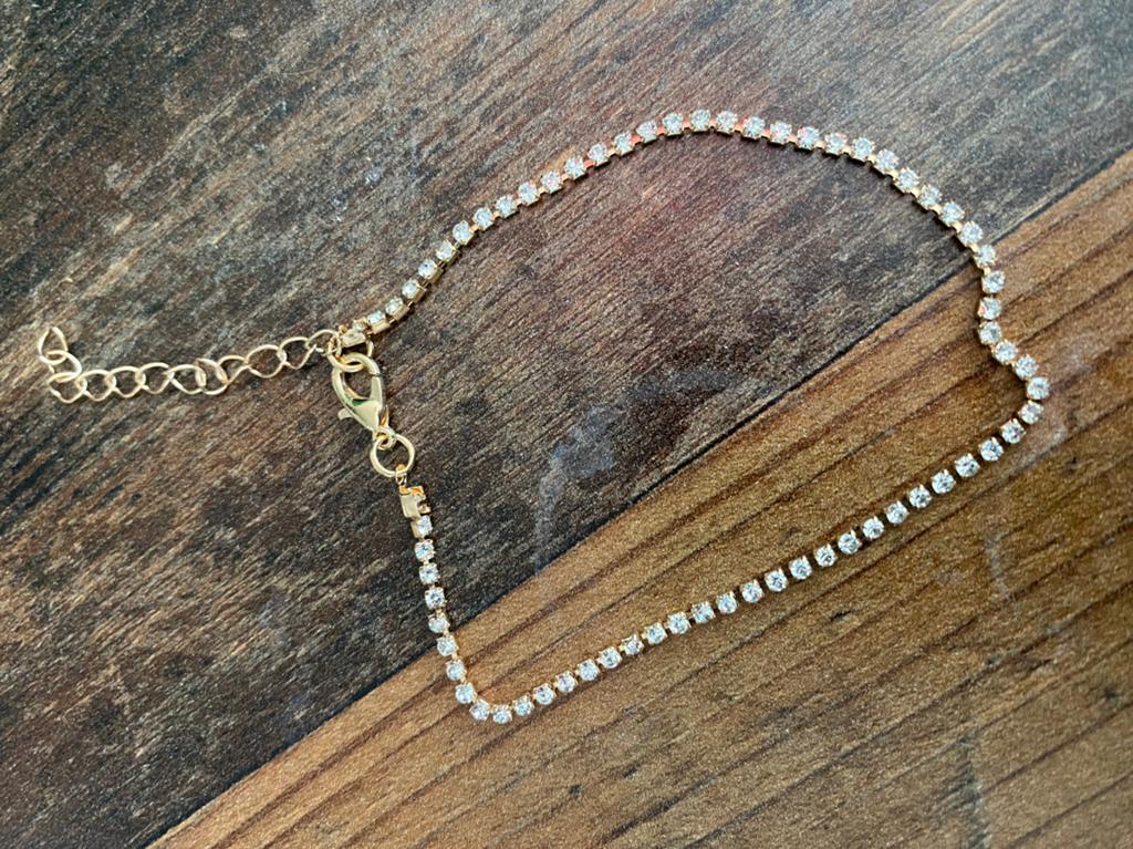 Gouden enkelbandje met strass steentjes - verstelbaar, Sieraden, Tassen en Uiterlijk, Enkelbandjes en Enkelkettinkjes, Ophalen of Verzenden