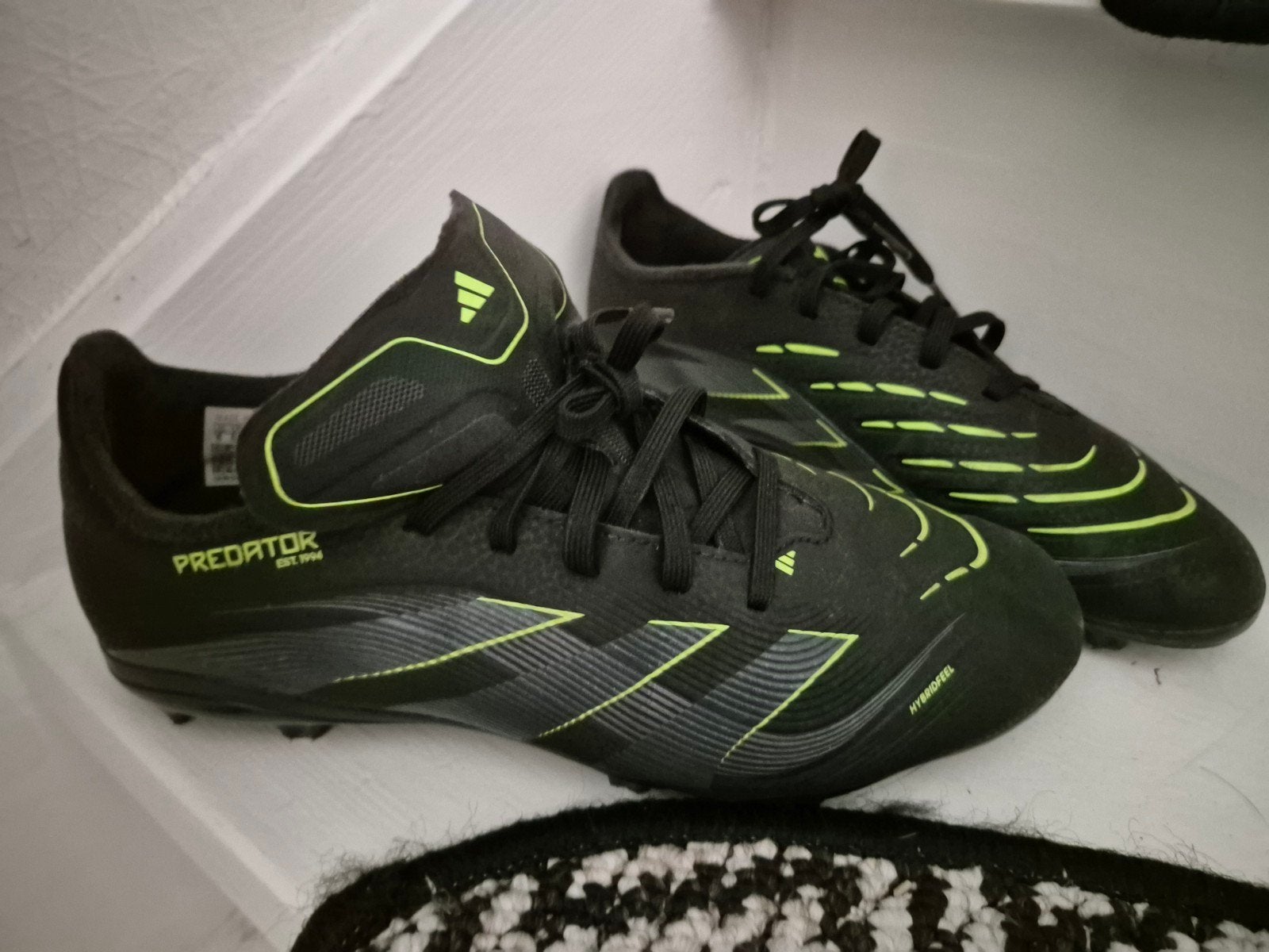 Adidas predator voetbalschoenen 38.5, Maat XS of kleiner, Ophalen, Zo goed als nieuw, Schoenen