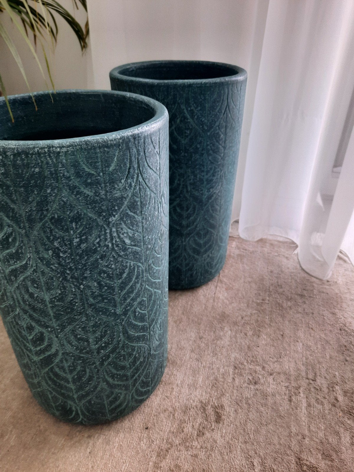 Twee mooie bloempotten, Tuin en Terras, Bloempotten, 40 cm of meer, Rond, Ophalen of Verzenden, Zo goed als nieuw