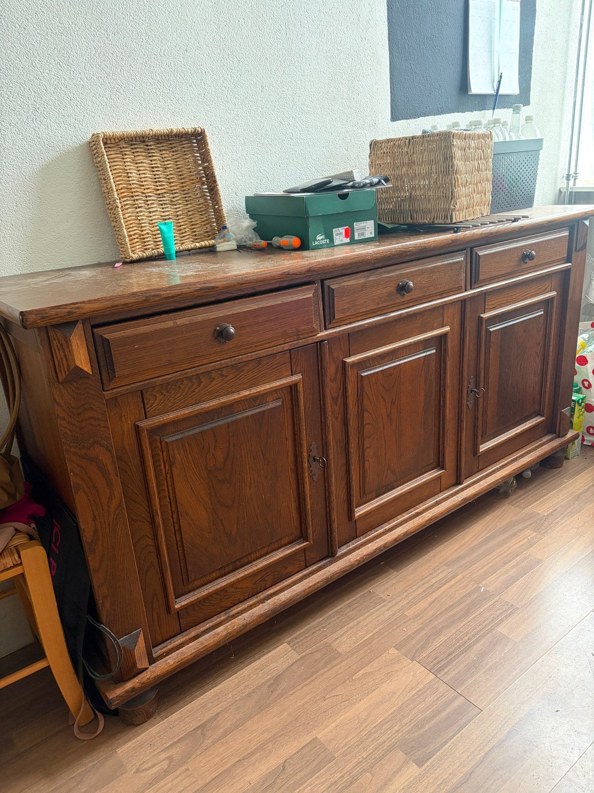 Antiek eiken dressoir met lades en deuren, Huis en Inrichting, Kasten | Dressoirs, Ophalen, Gebruikt, 150 tot 200 cm, Eikenhout