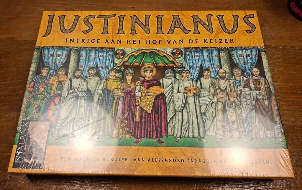 Justinianus: Nieuw en verpakt!, Hobby en Vrije tijd, Gezelschapsspellen | Bordspellen, Vijf spelers of meer, Ophalen of Verzenden