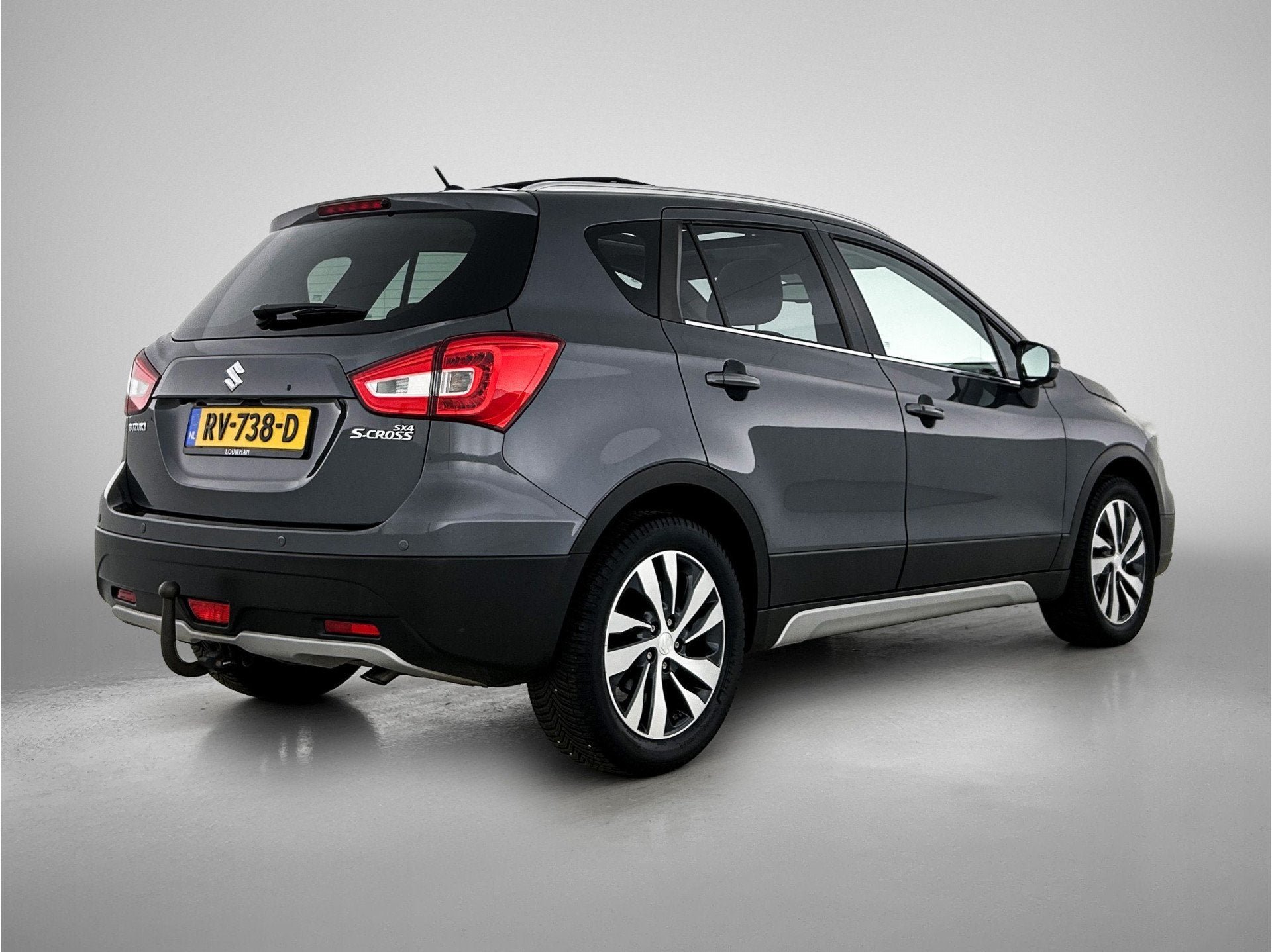 Suzuki S-Cross 1.4 Boosterjet High Executive Panoramadak | N, Auto's, 4 cilinders, 49 €/maand, 19 km/l, 1373 cc