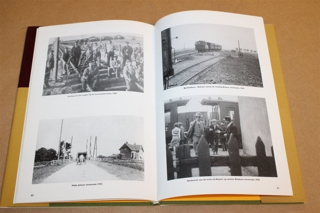 Dokkumer Lokaaltje — Verloren Sporen, Fotoboek Gesigneerd, Ophalen of Verzenden, Gelezen