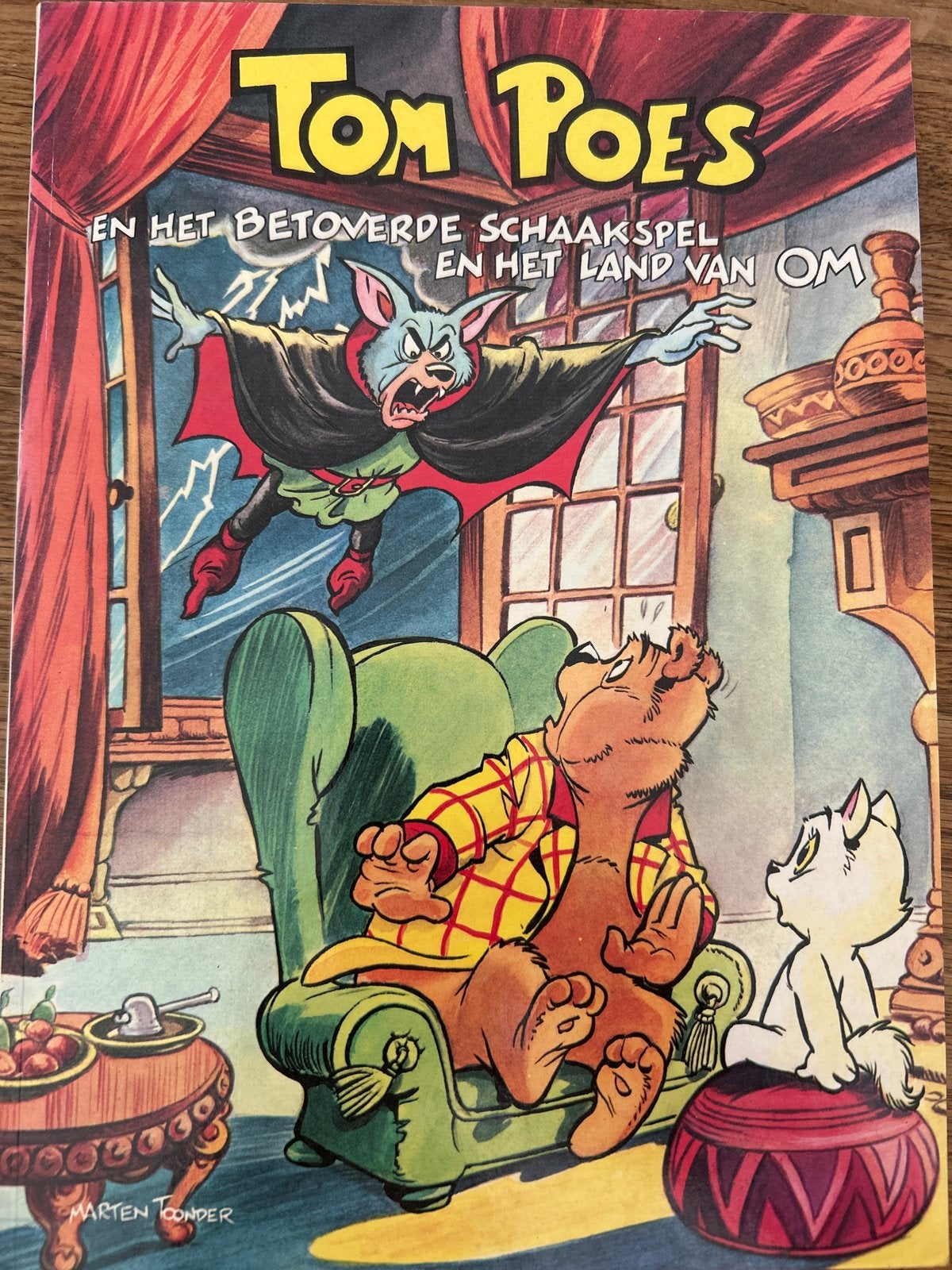 Tom Poes: Het Betoverde Schaakspel & Het Land van Om, Eén stripboek, Ophalen of Verzenden, Gelezen