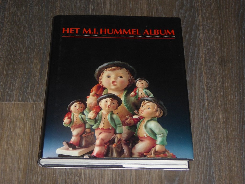 HET M.I. HUMMEL ALBUM, Verzenden, Zo goed als nieuw, M.I. HUMMEL